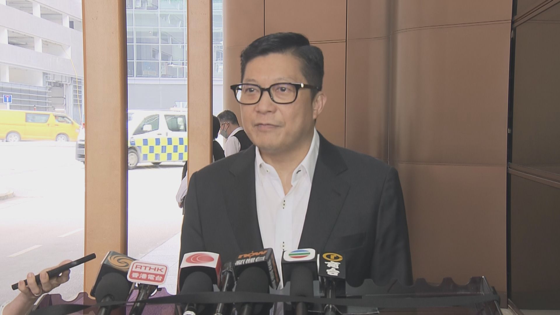 【足本全片】鄧炳強率紀律部隊首長訪京出發前見記者