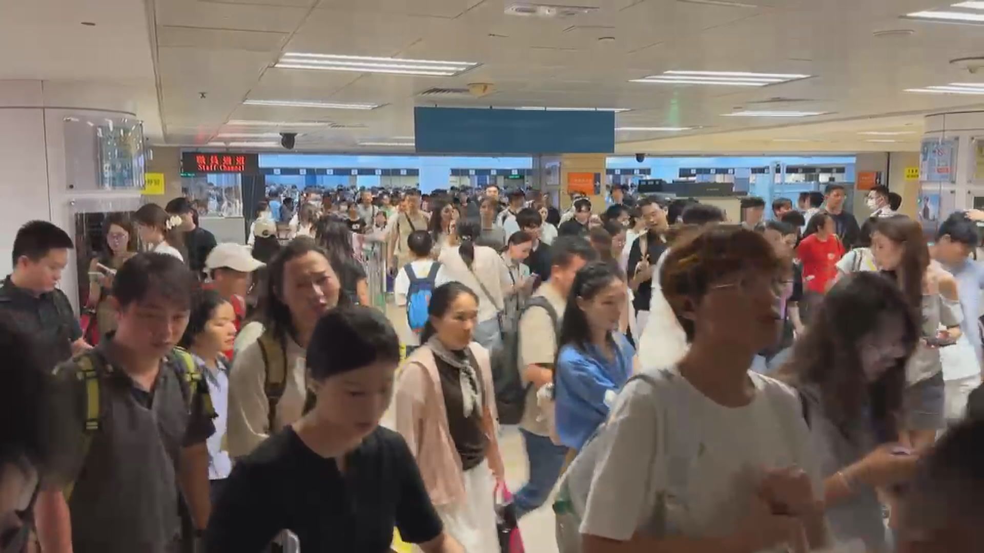 國慶出入境人次約108萬　按年增8.7%