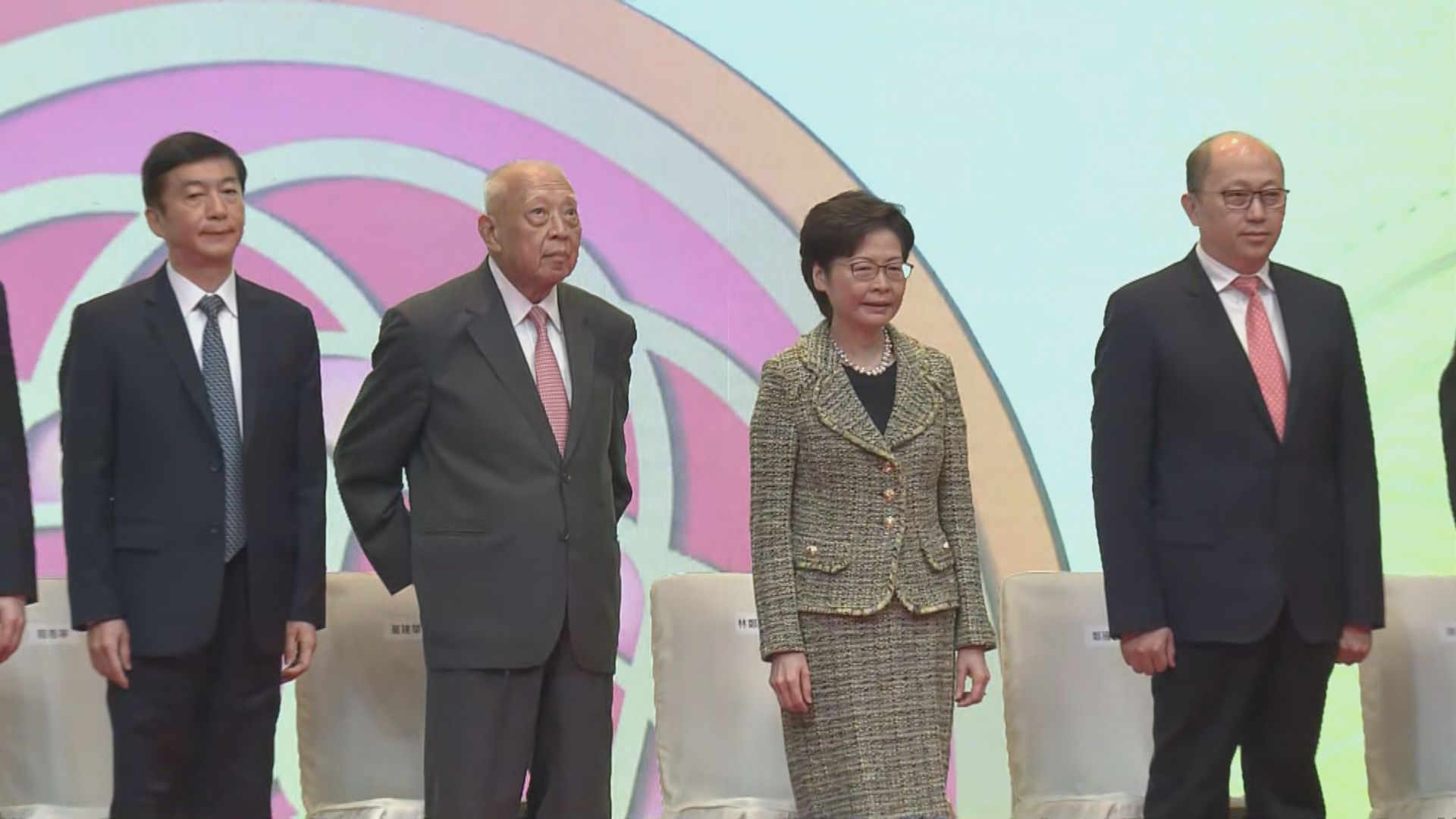 駱惠寧：須加強港人國家意識　維護一國才有兩制空間