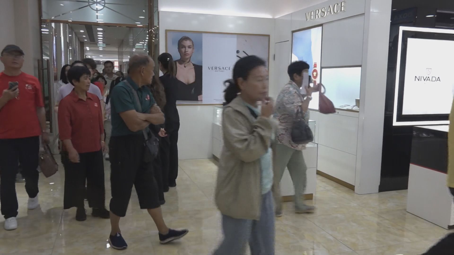 國慶黃金周｜內地團到土瓜灣購物　旅監局派員巡視