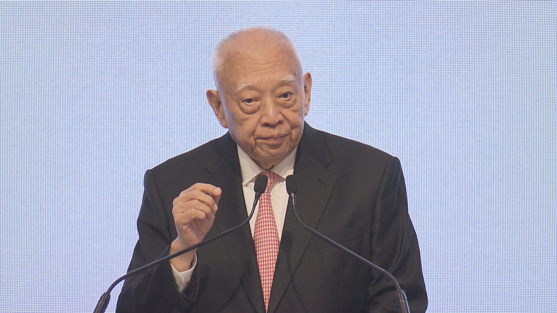 董建華留家休養　未有現身國慶活動