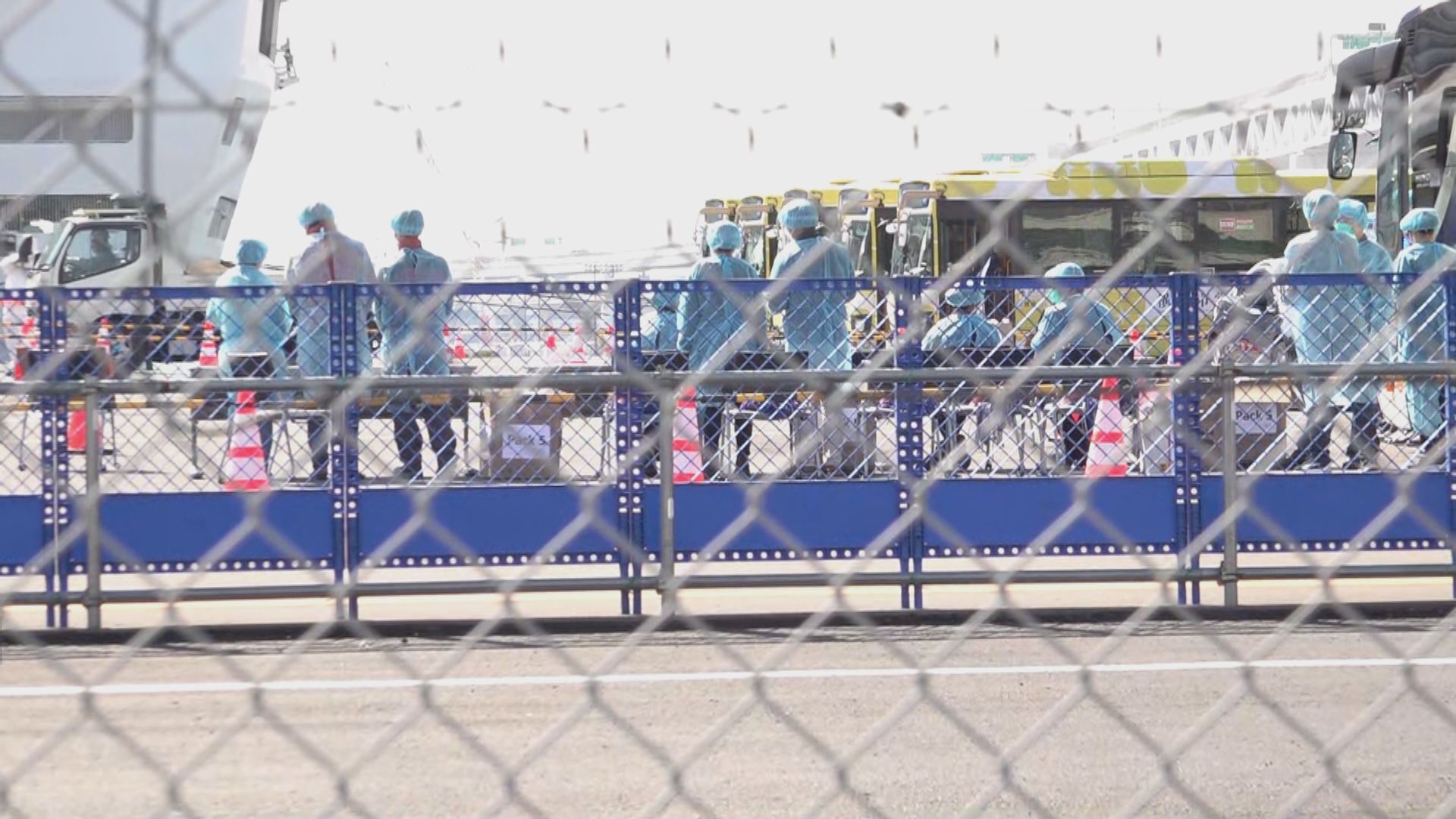 【現場報道】鑽石公主號港人已下船準備乘坐第二班包機回港