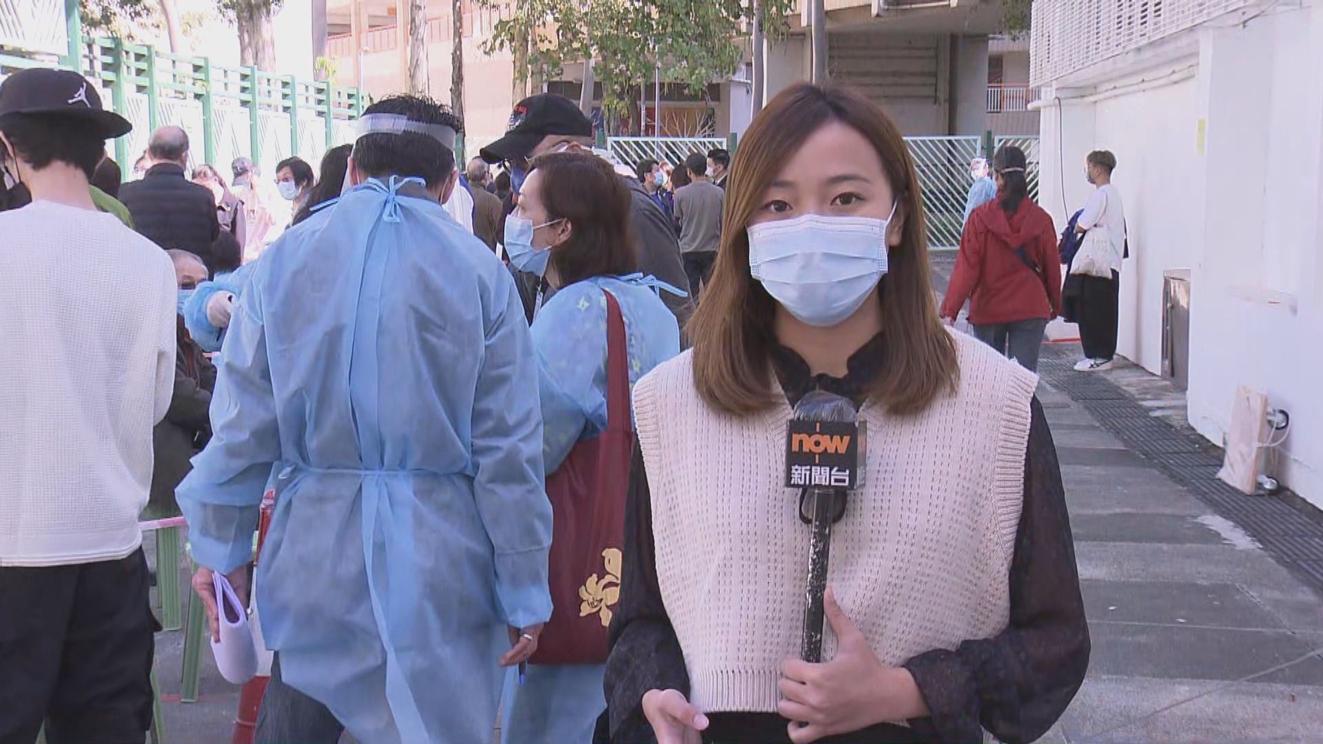 【現場報道】乙明邨明恩樓居民需時30分鐘至一小時輪候檢測
