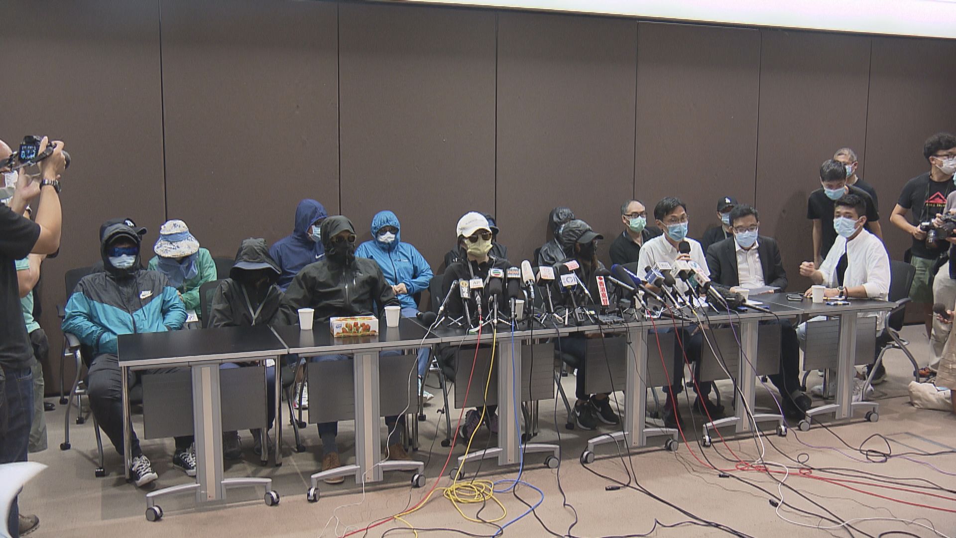 12港人家屬對正式逮捕感震驚和憂心　促停止秘密羈押