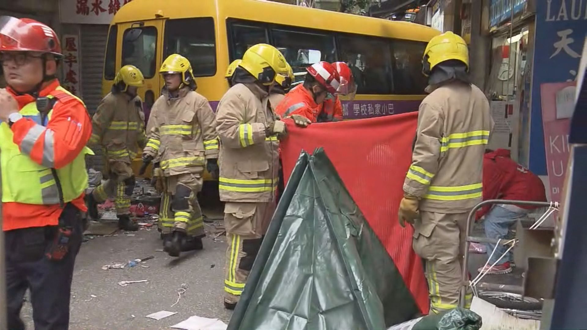 北角有保母車剷上行人路多人傷