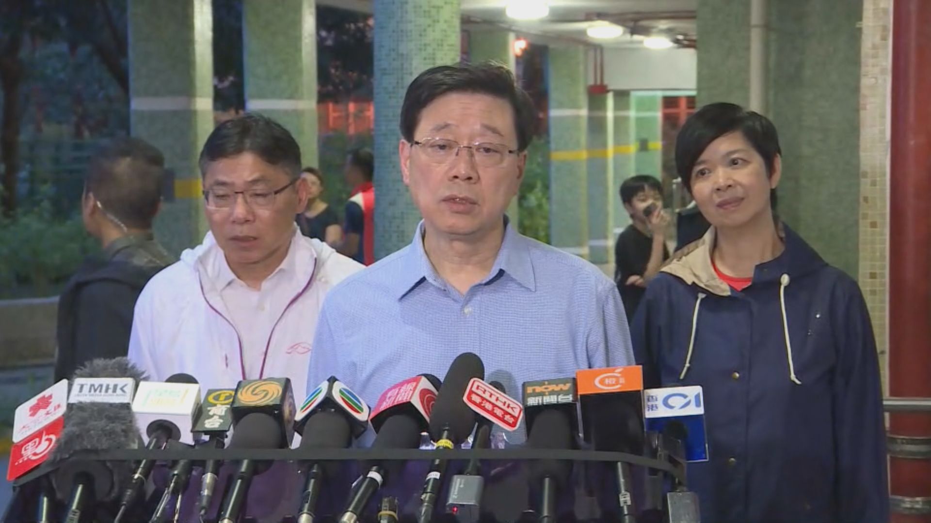 【足本全片】行政長官李家超視察災區後見傳媒(二)