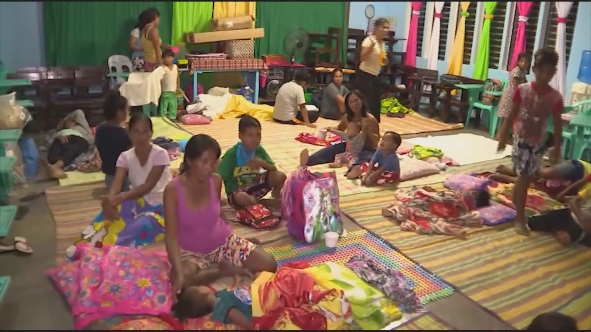 山竹移向菲律賓北部　超八十萬人要疏散避風