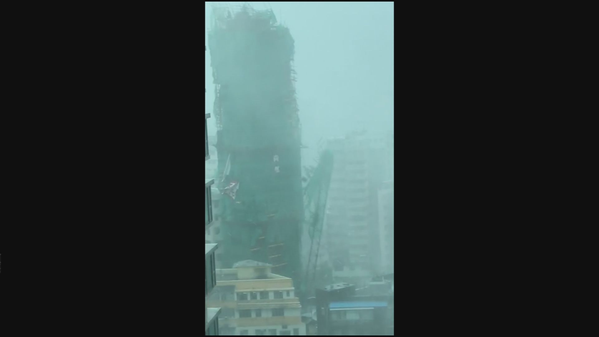 大角咀尚璽地盤大型棚架倒塌