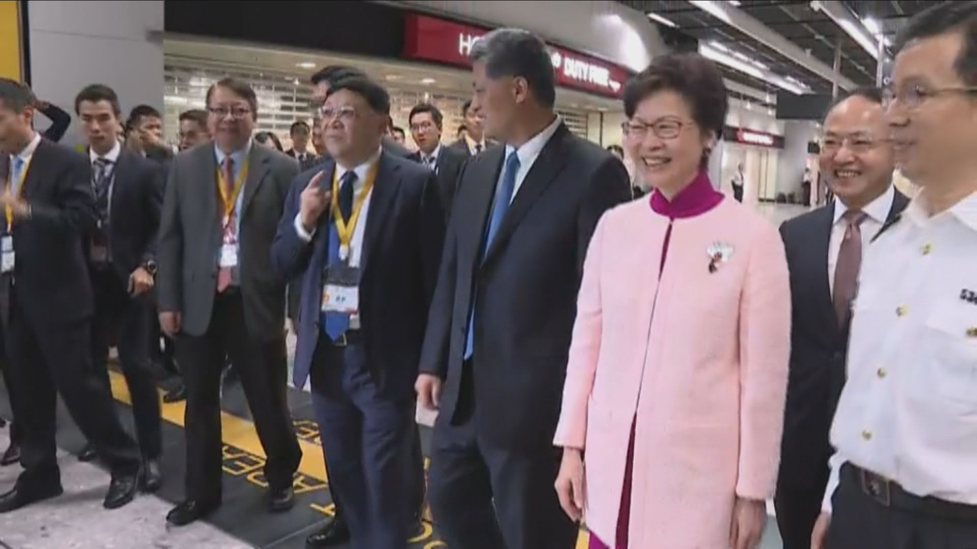 林鄭月娥馬興瑞等參觀西九站設施
