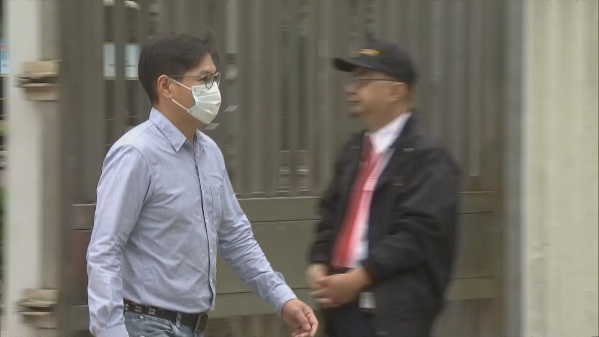 泛迅工人稱不知剪鋼筋原因