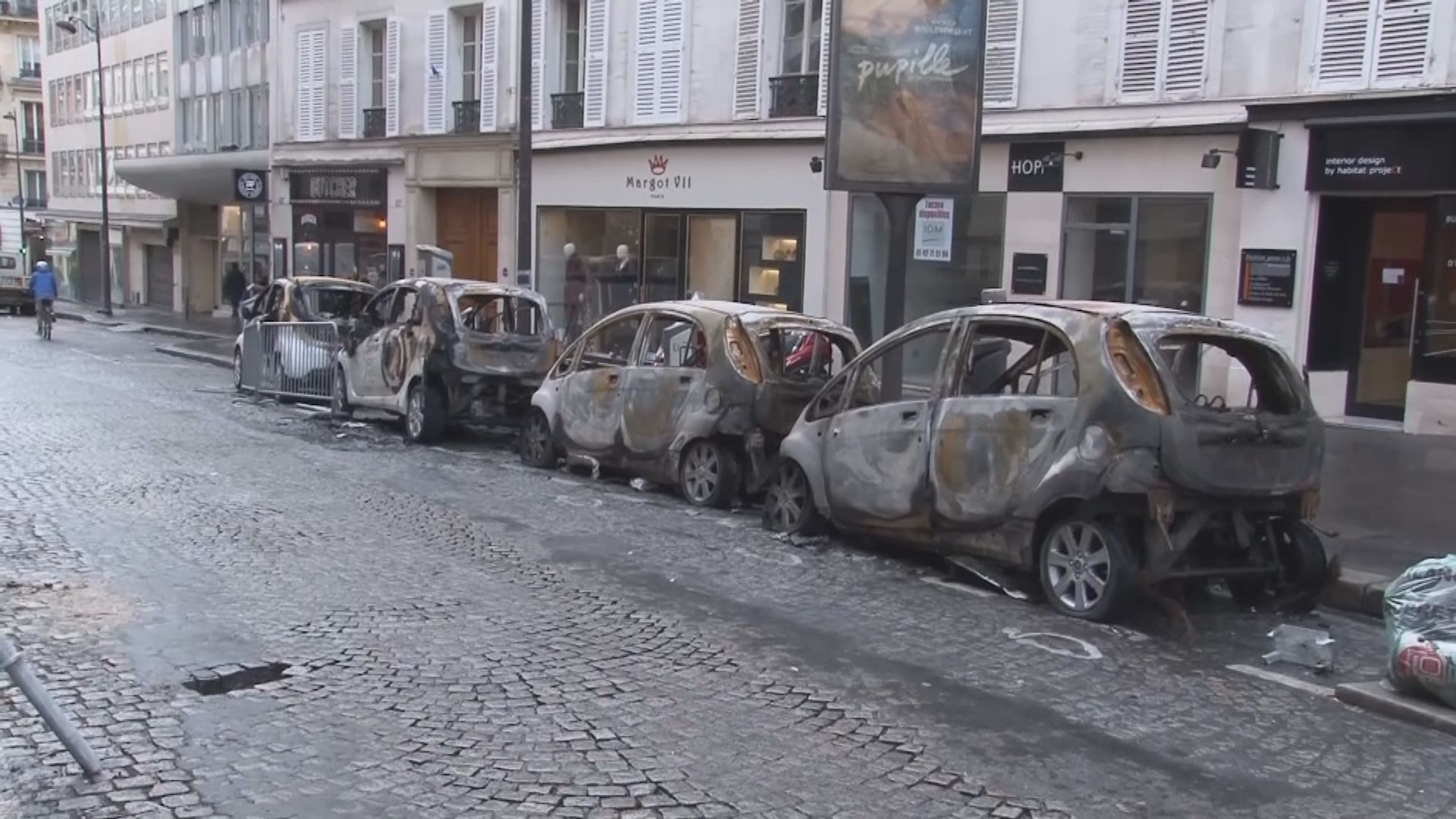 馬克龍返國視察騷亂破壞