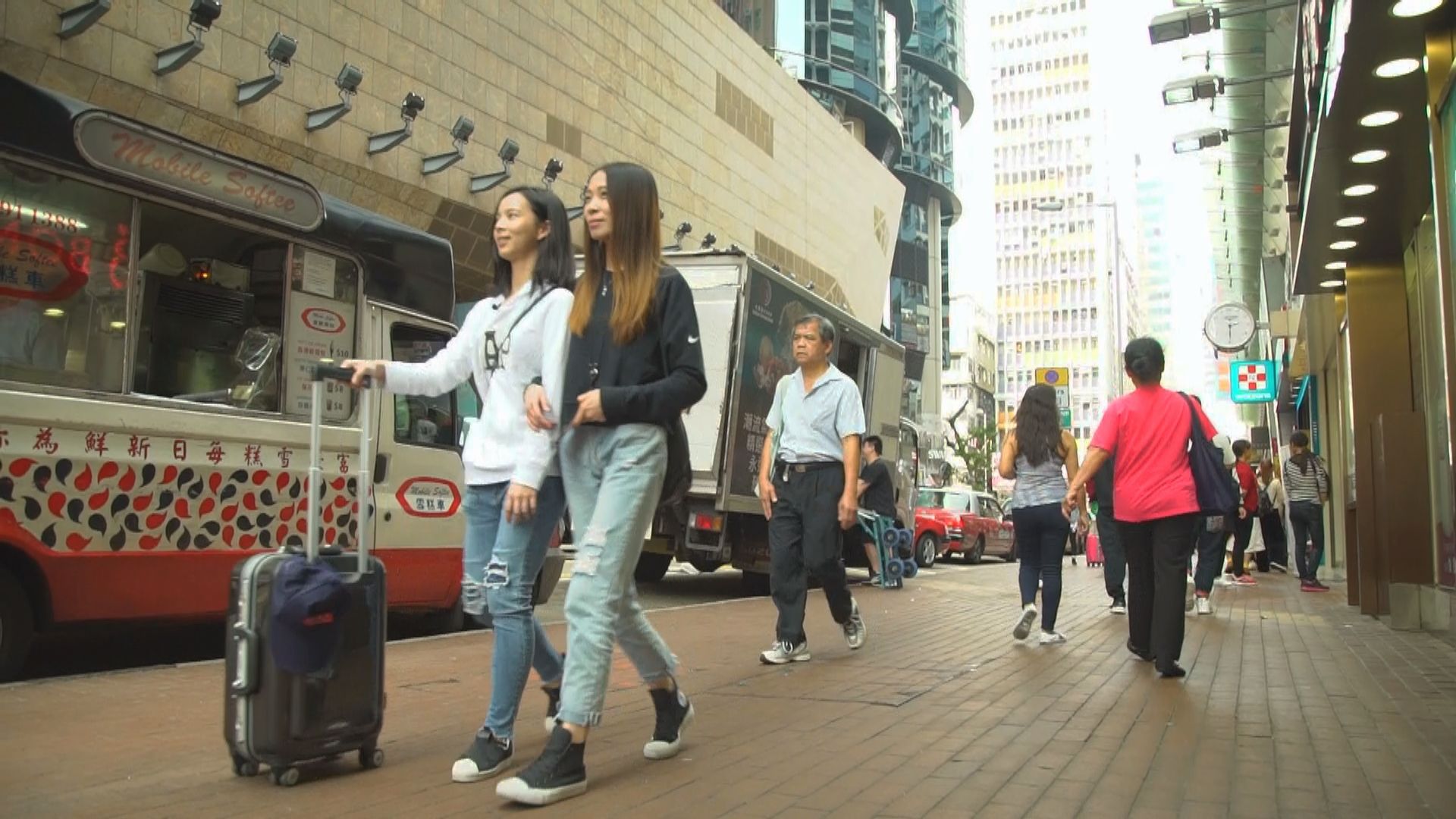 【經緯線】誰融合了誰（二）