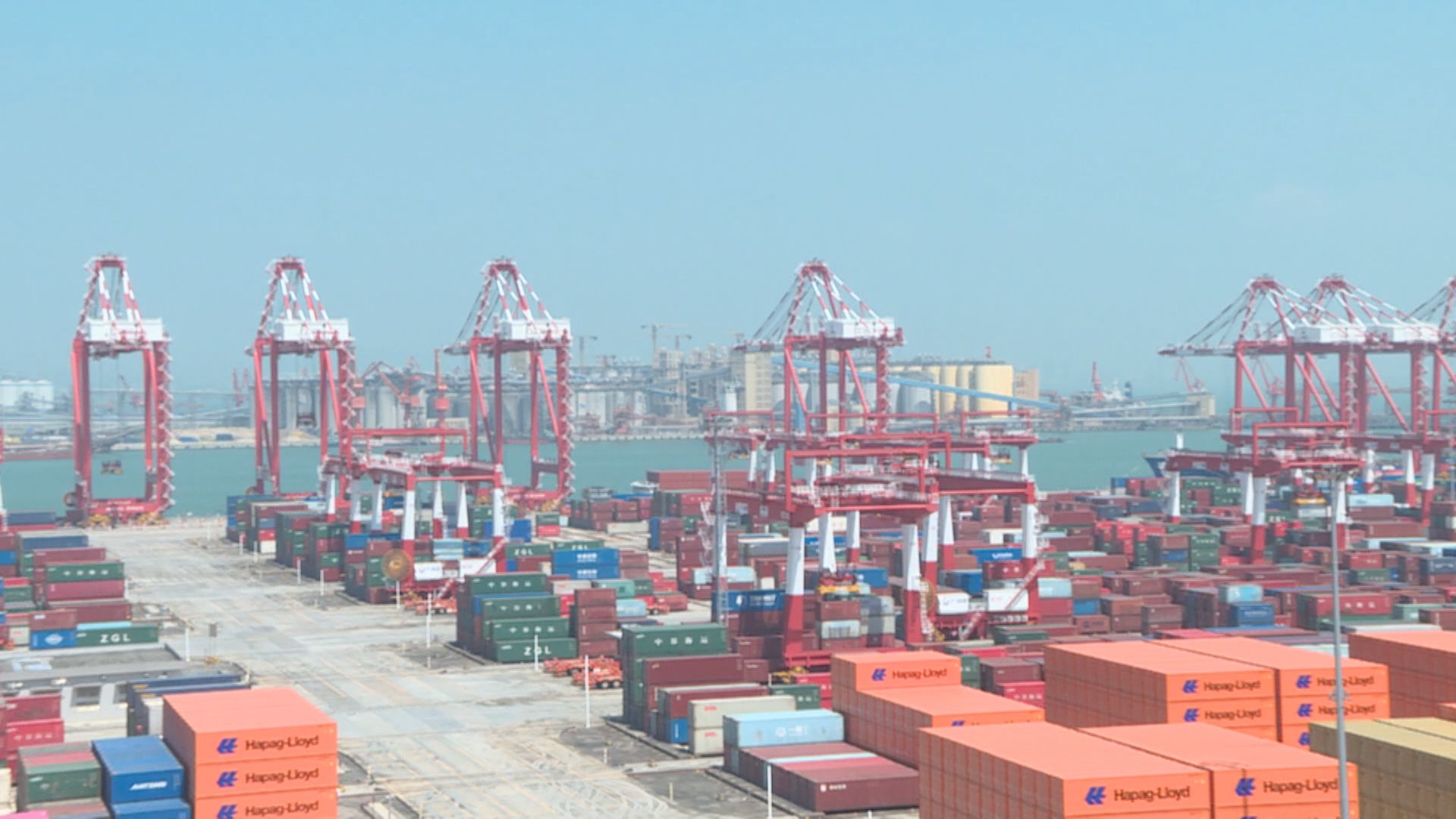 特朗普稱短期內與中國對話　不排除提升關稅幅度