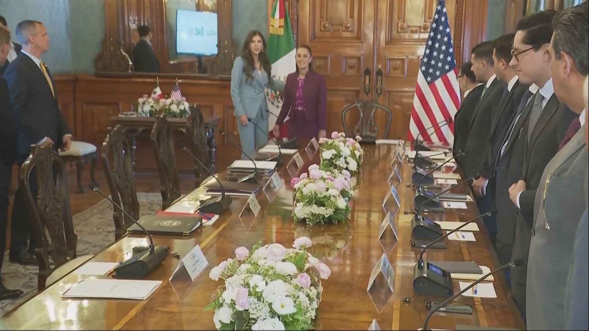 美國國土安全部長諾姆會見墨西哥總統辛鮑姆