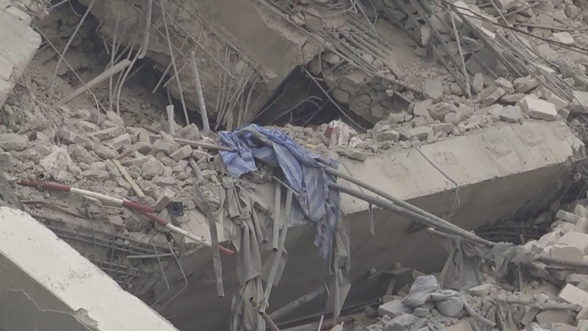 緬甸地震｜死亡人數增至逾2700人　當地默哀一分鐘悼念