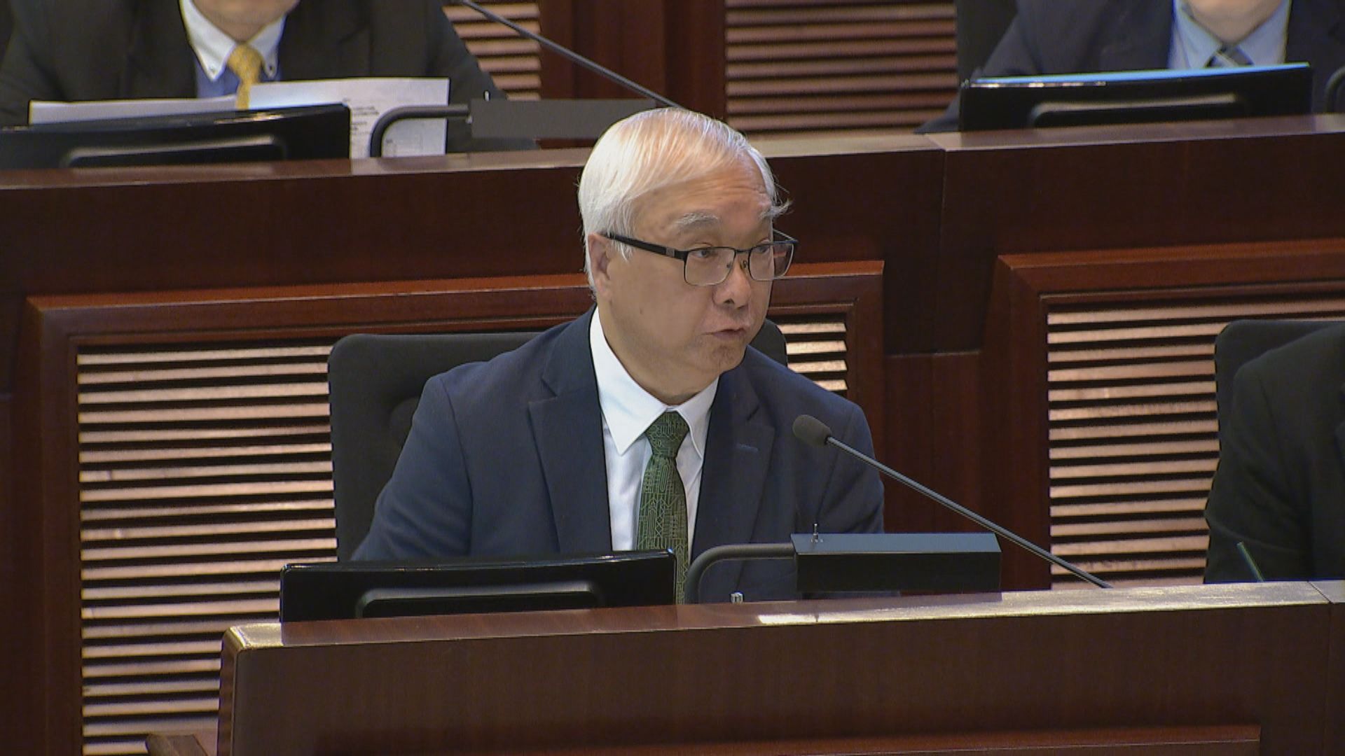 垃圾徵費會否重推　謝展寰：七月向立法會報告