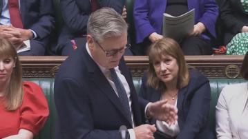 英財相李韻晴在國會當眾落淚　會上首相施紀賢避談是否支持其留任