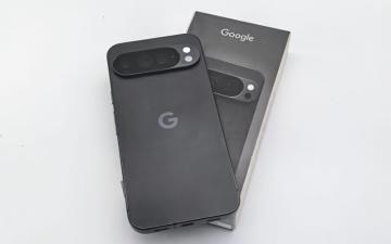 Google Pixel 10 Pro XL 上手評測：極致攝影王者，效能卻拖後腿？