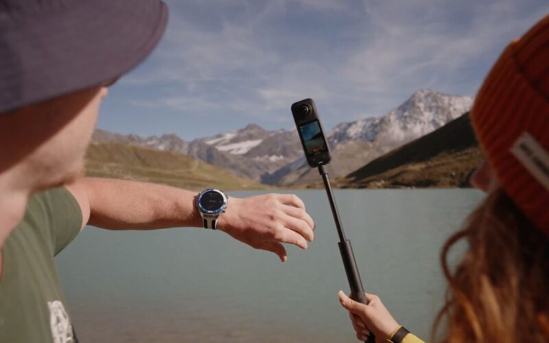 HUAWEI Watch Ultimate 2 攜手 Insta360 實現手勢遙控攝錄功能!