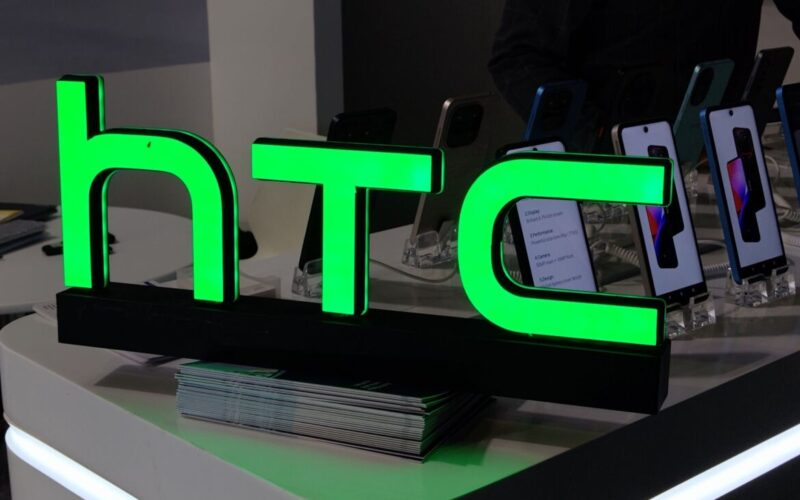 HTC 未死? Wildfire 系列於 GITEX 2025 上展出!