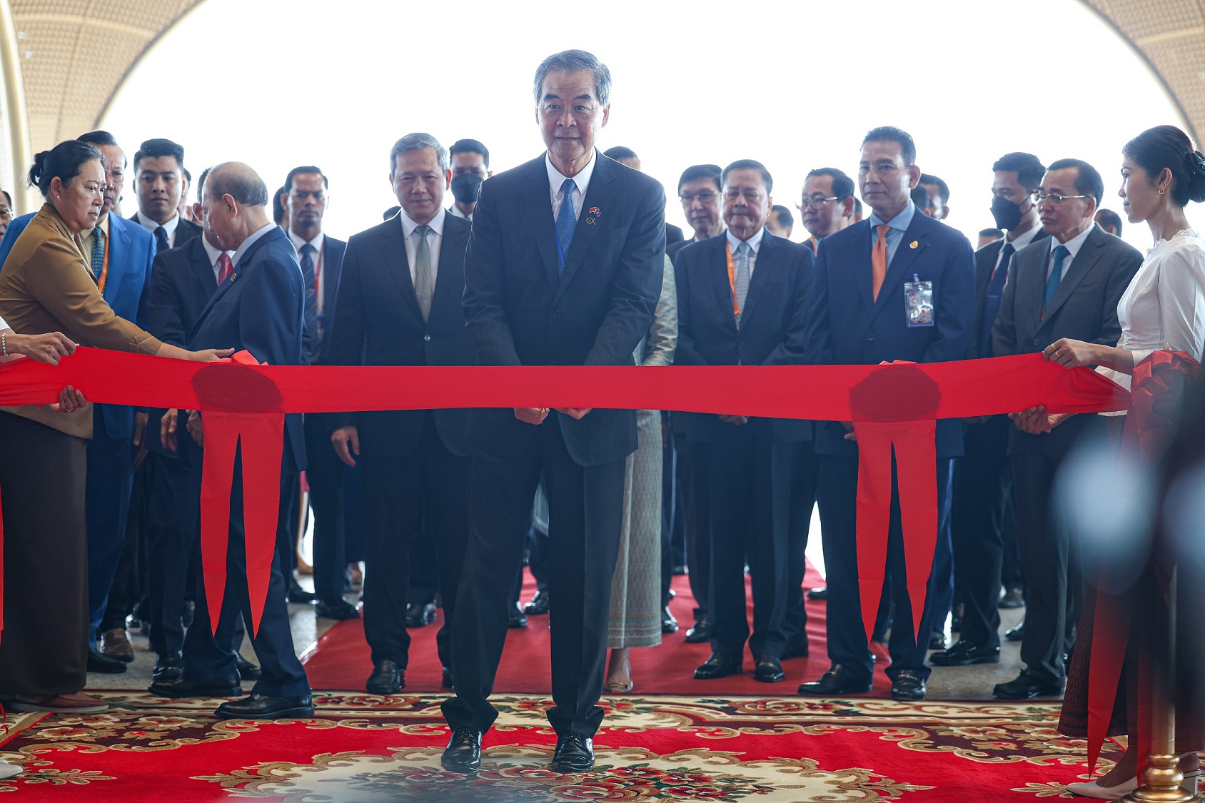 梁振英指德崇國際機場啟用　將擴大香港與柬埔寨發展空間