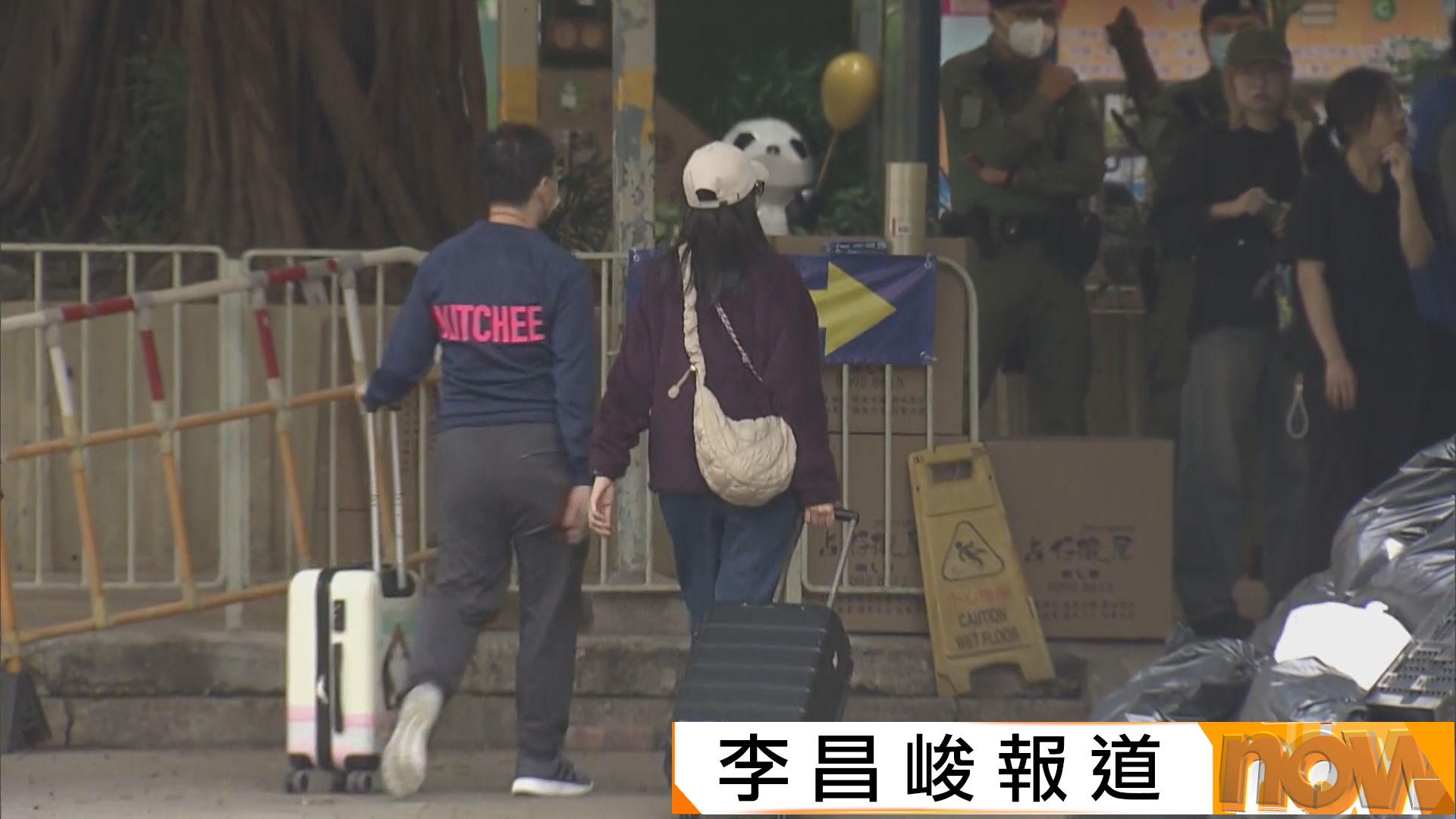 宏福苑五級火災｜宏志閣居民一連兩日回住所執拾　部分居民稱能繼續居住