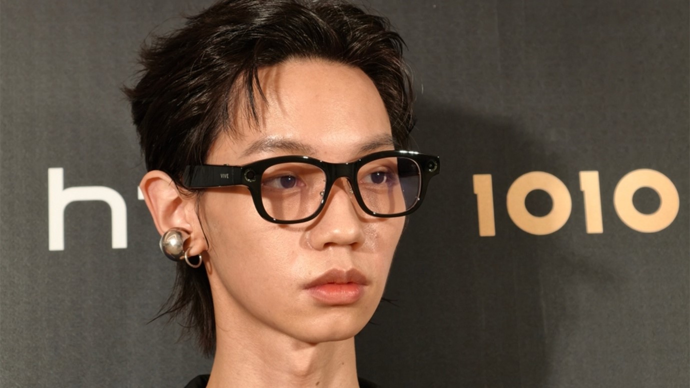 內置 Gemini 即影即譯 40 語言　HTC VIVE Eagle眼鏡殺入香港