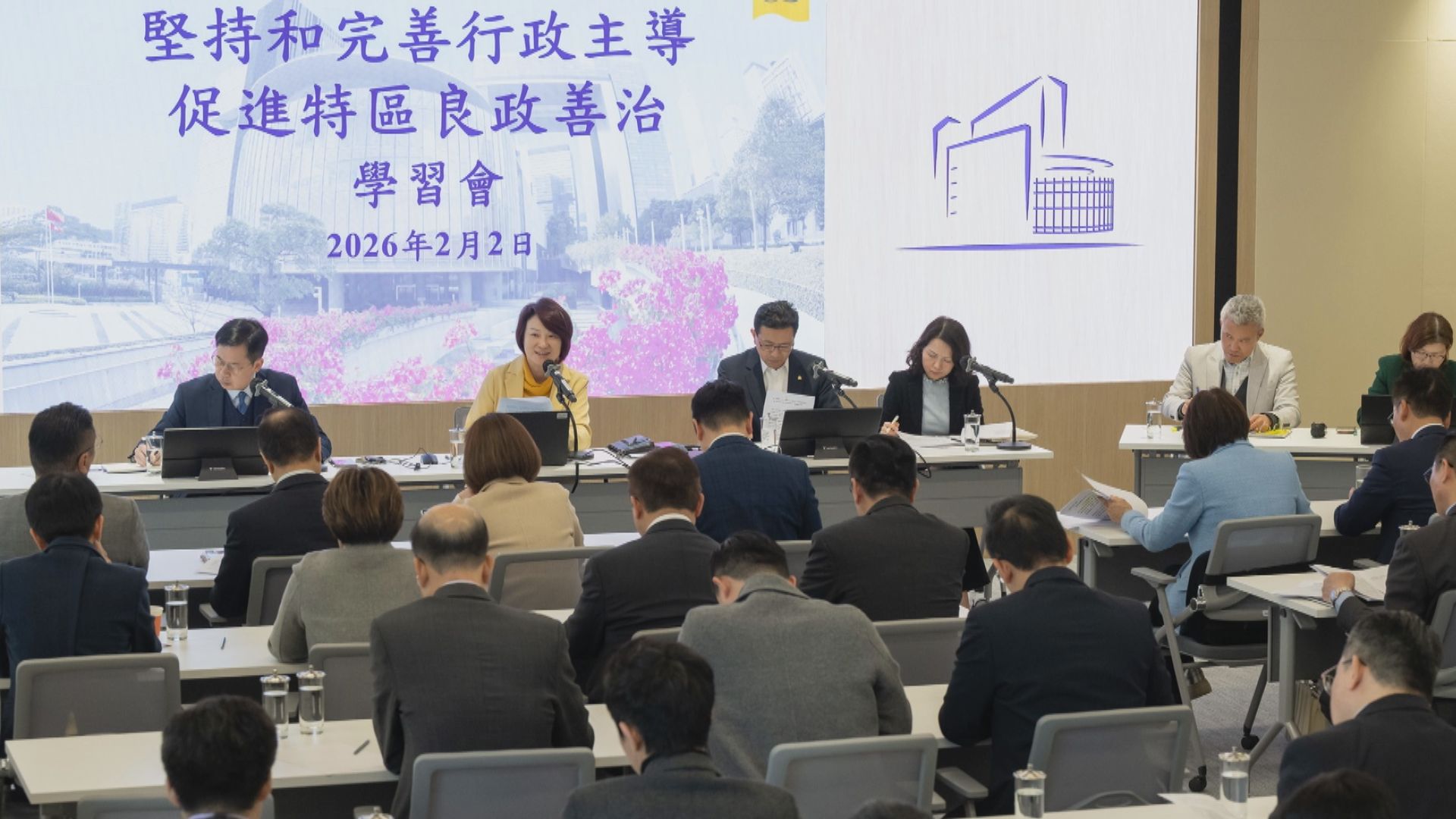 李慧琼冀定期辦學習會讓議員掌握中央指導　促議員認真審議令法例利民而非擾民