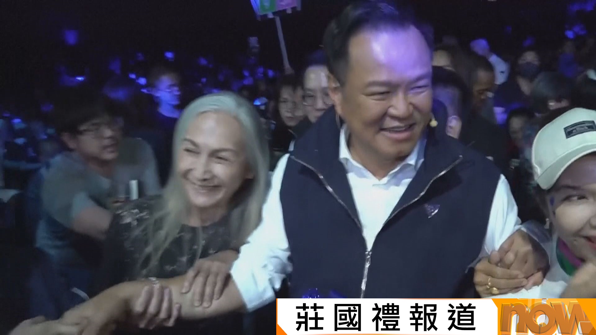 泰國周日下議院選舉成三強鼎立局面　同日亦舉行修改憲法公投