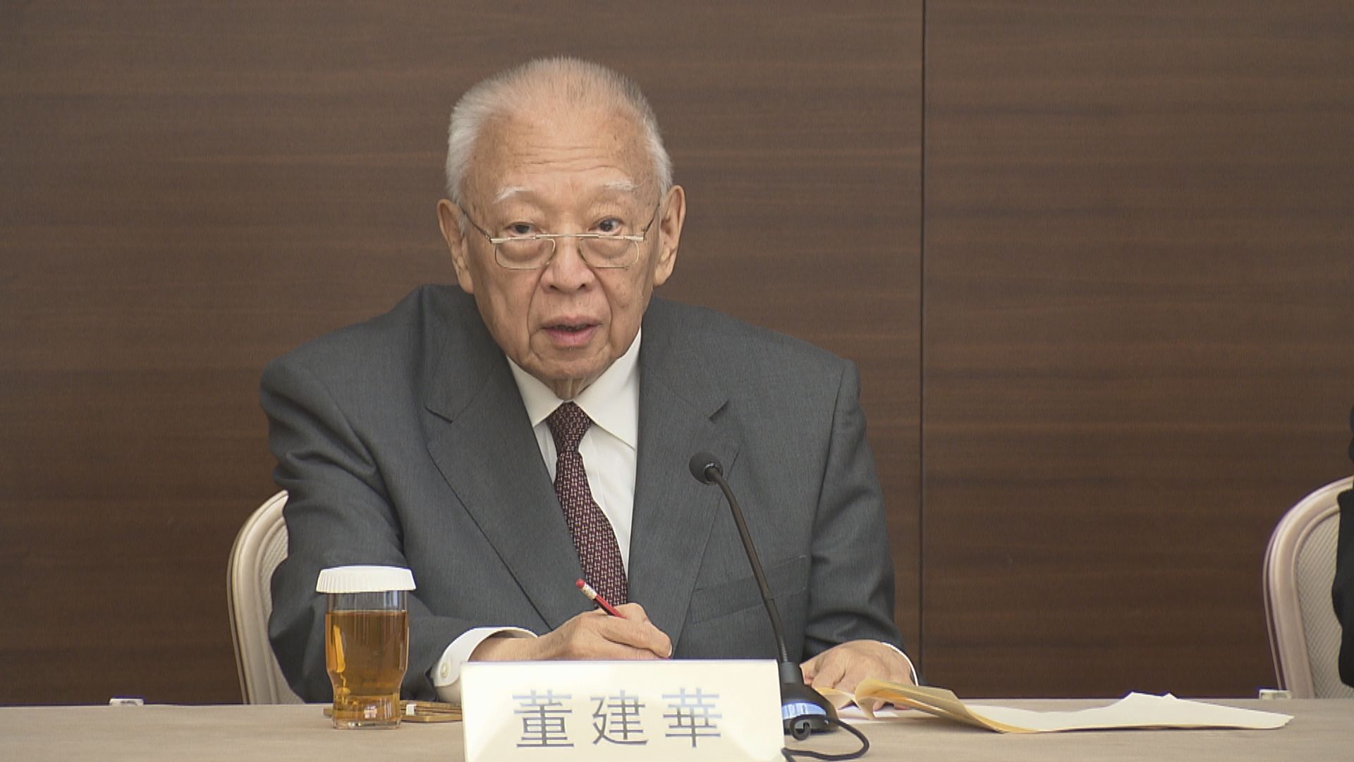 中共中央領導人探望退休官員　包括胡錦濤、溫家寶、董建華