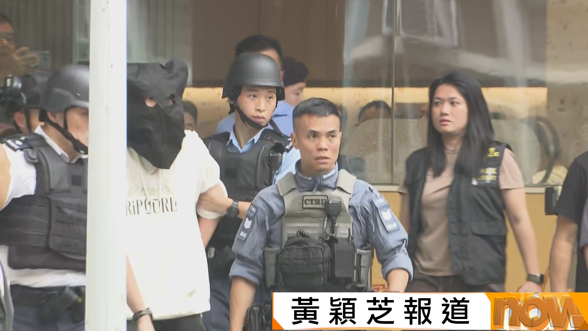 灣仔東亞銀行持械劫案｜涉劫3.6萬元踏單車逃走　疑犯於柴灣被捕