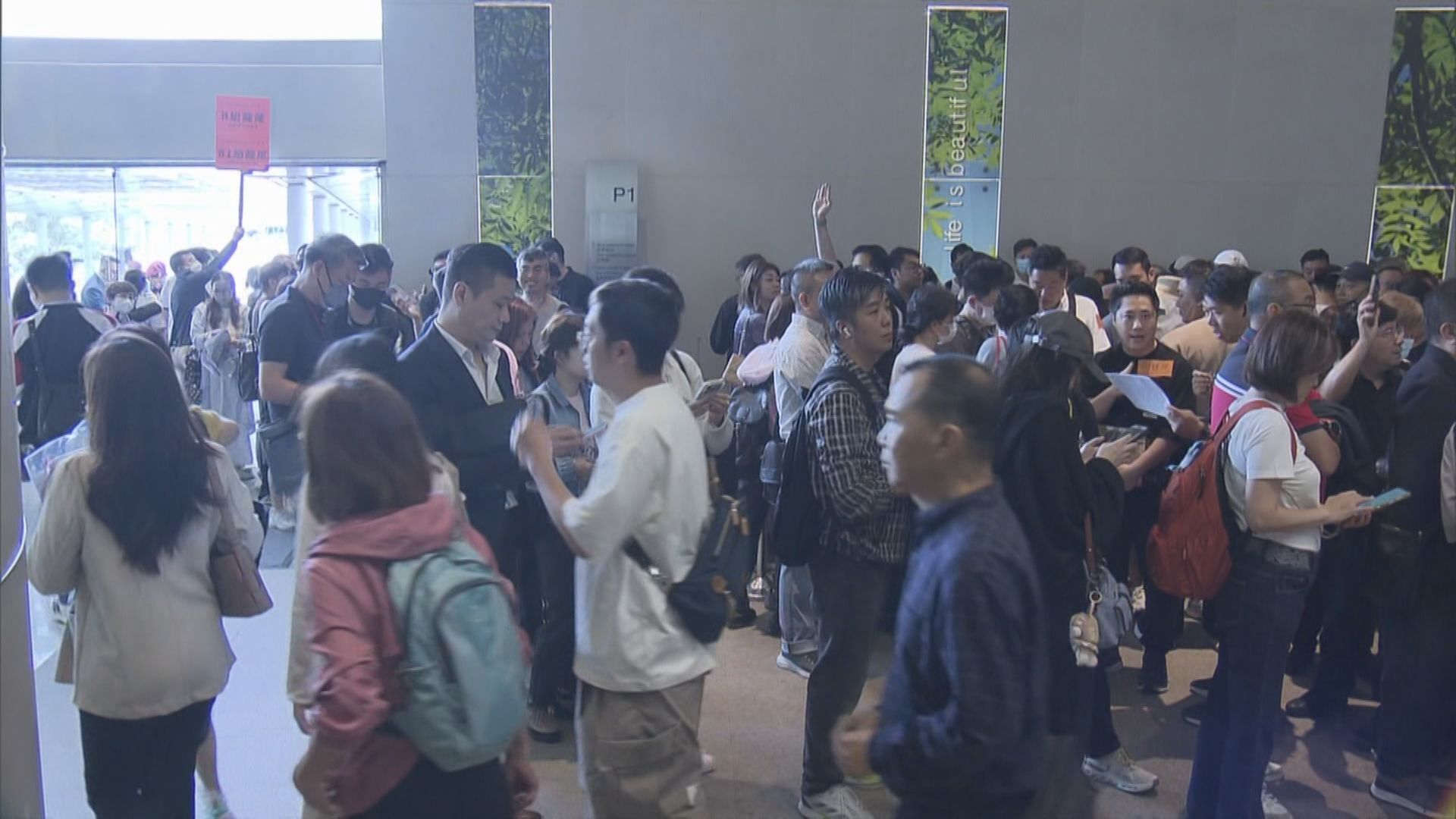 【周末樓市】新盤熱賣兼向隅客回流 二手成交升30%