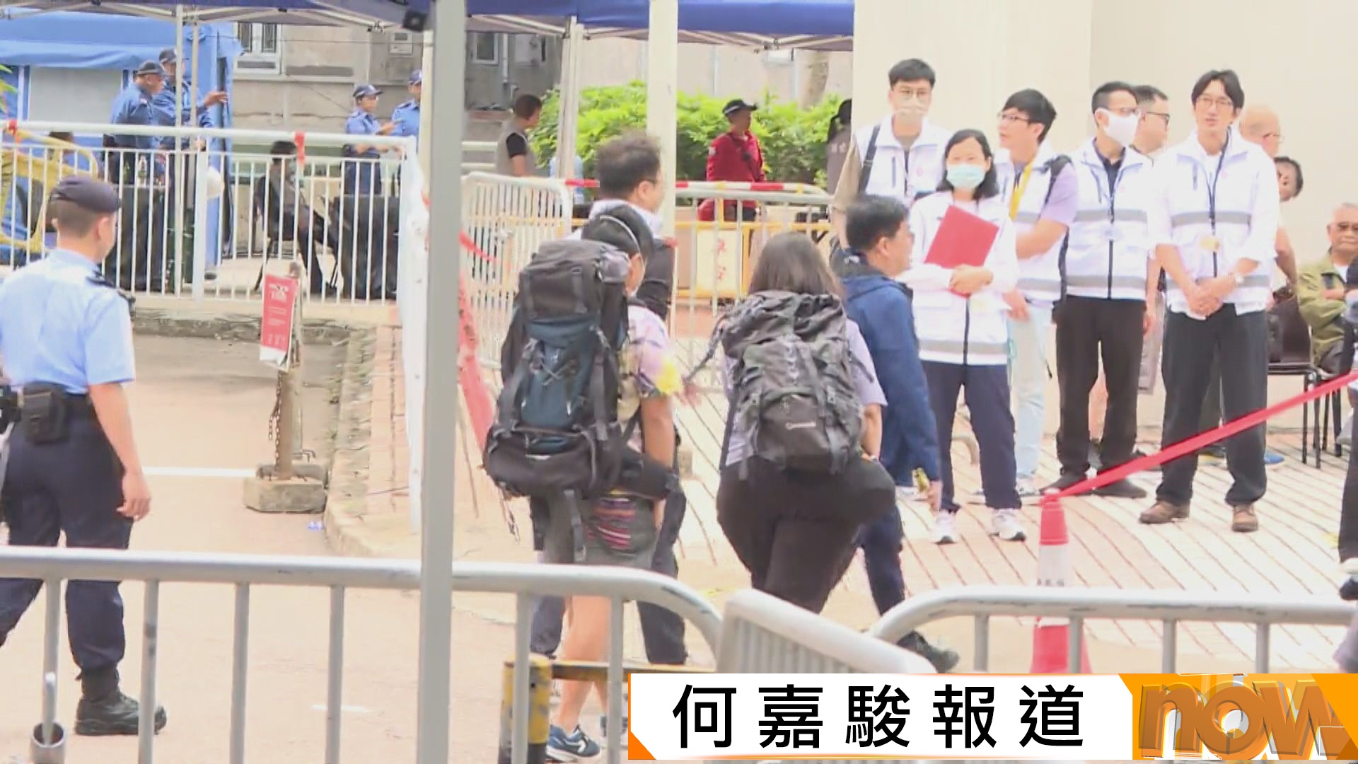宏福苑執拾｜宏建閣開放高層單位　居民腳傷仍堅持上樓尋回相片獎項