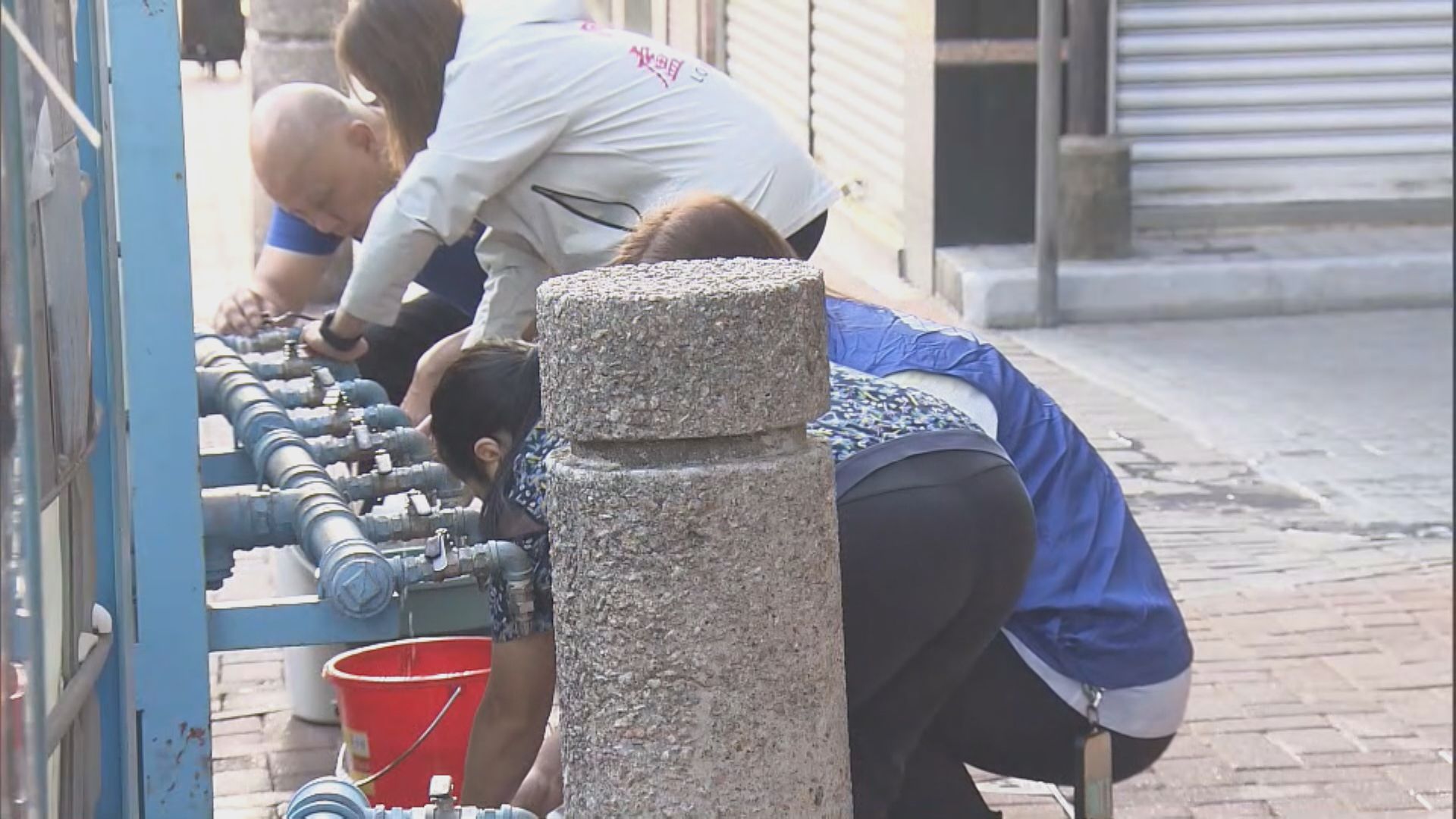 青衣鄉事會路食水管爆裂　部分受影響屋苑凌晨恢復供水