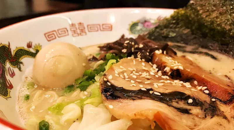 〈好食〉幸屋：在灣仔吃到一碗值得排隊嘅拉麵