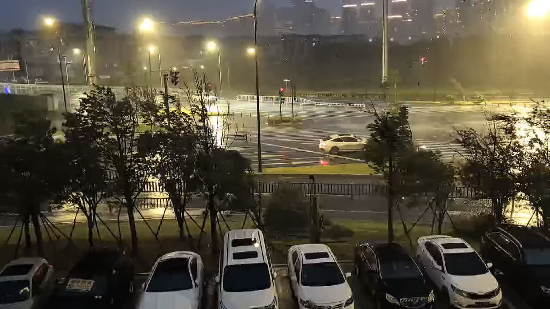巴威在浙江二次登陸　全省安置數十萬人(陳雪沂報道)
