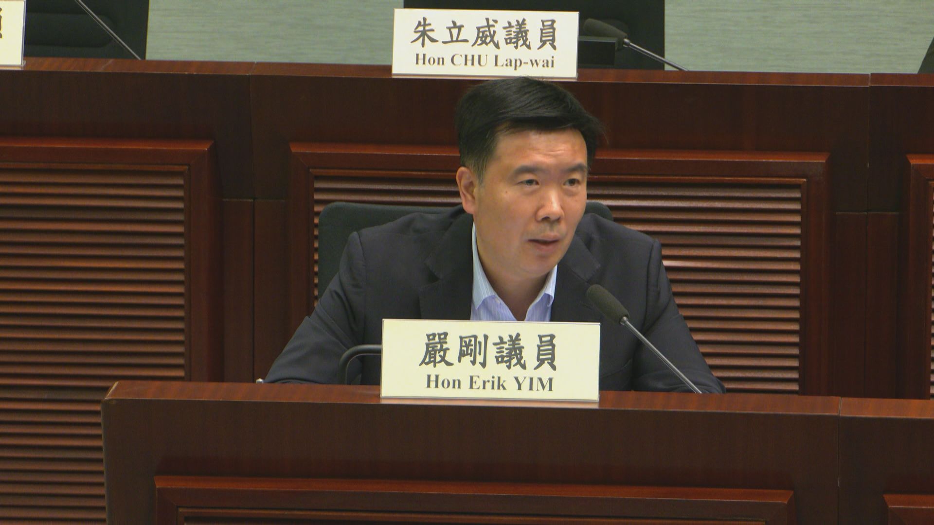 嚴剛：選委會各界別今年是否全屬差額選舉　謝小華：視乎有多少人參選