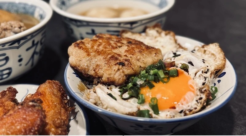 <好食>兩草：中環平民餐室嘆肉骨茶