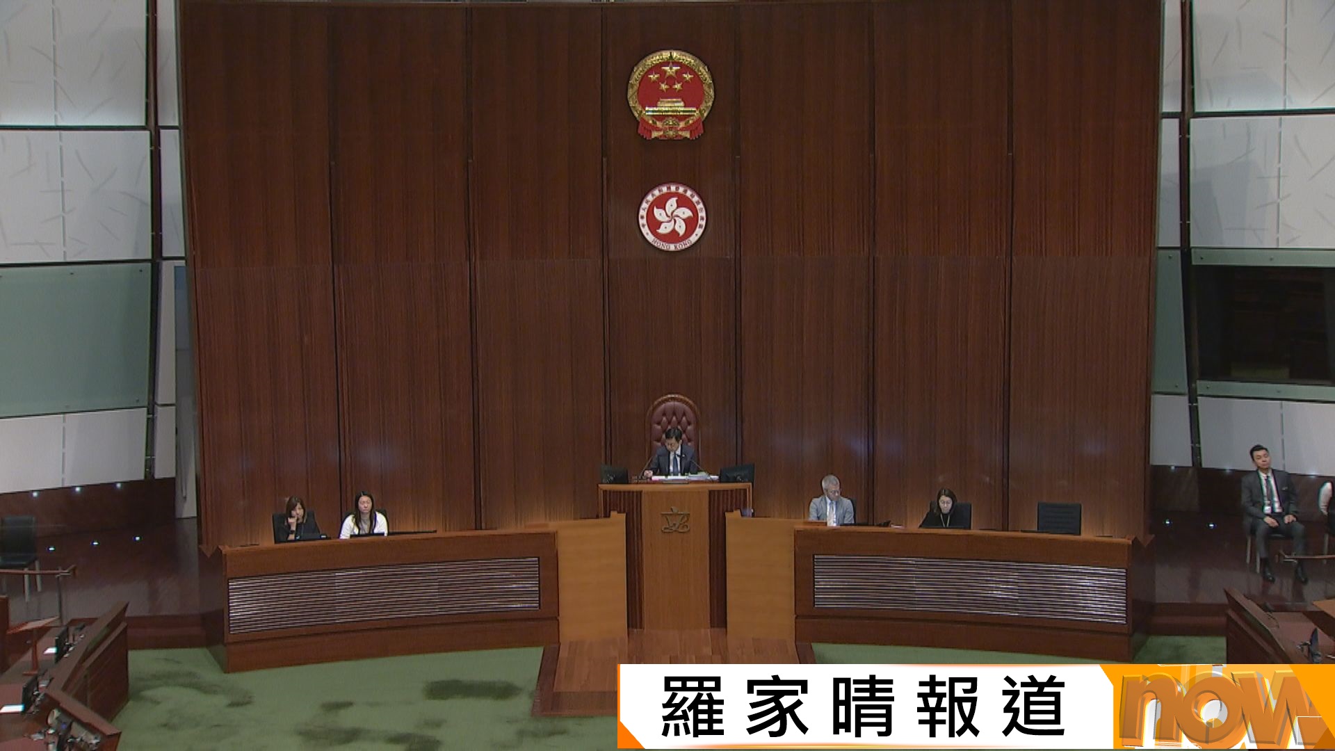 立法會辯論本港首個五年規劃及施政報告致謝議案