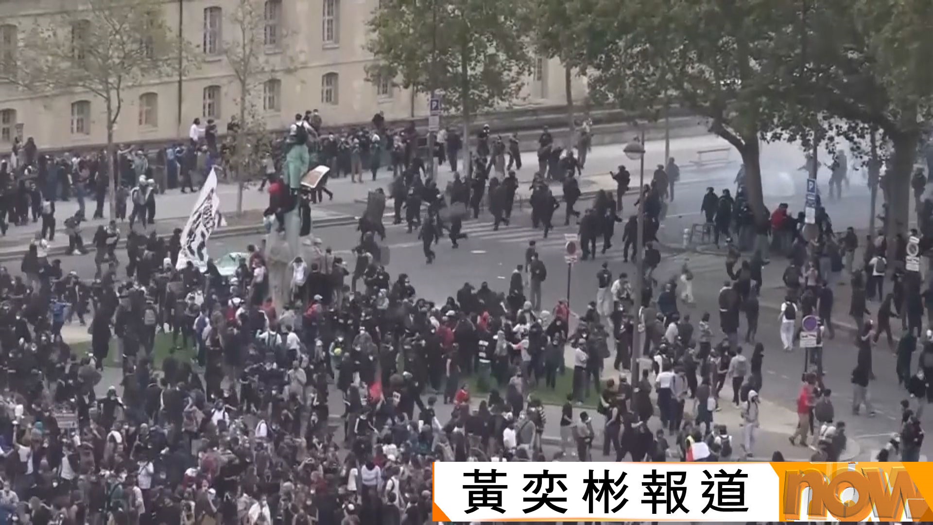 法國政府部署七萬警力戒備周六示威　馬克龍會見學生組織代表