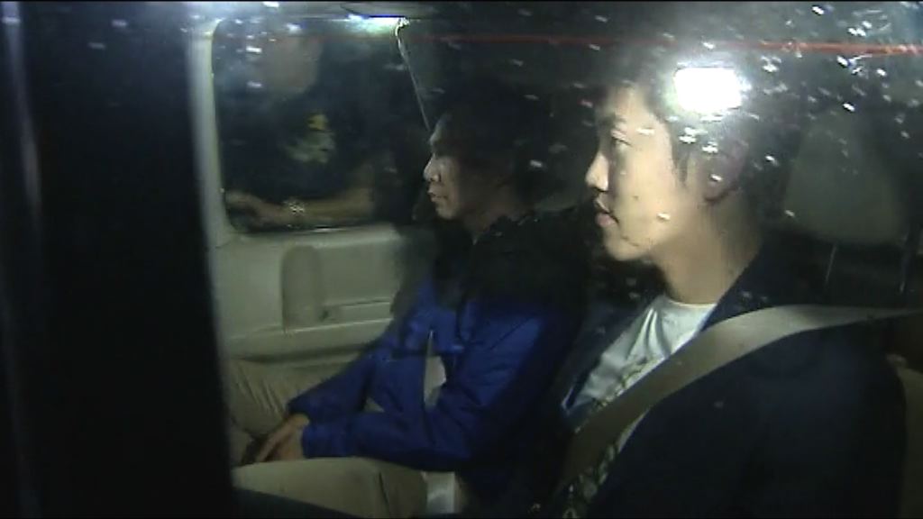 鄭松泰涉侮辱國旗及區旗罪被捕