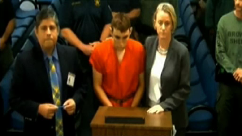 佛州校園槍擊案　律師指疑兇感悲傷和有悔意