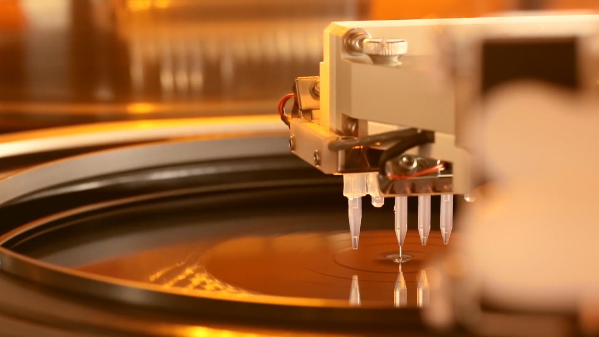 【政治壓力】日媒:Apple暫停使用長江存儲晶片