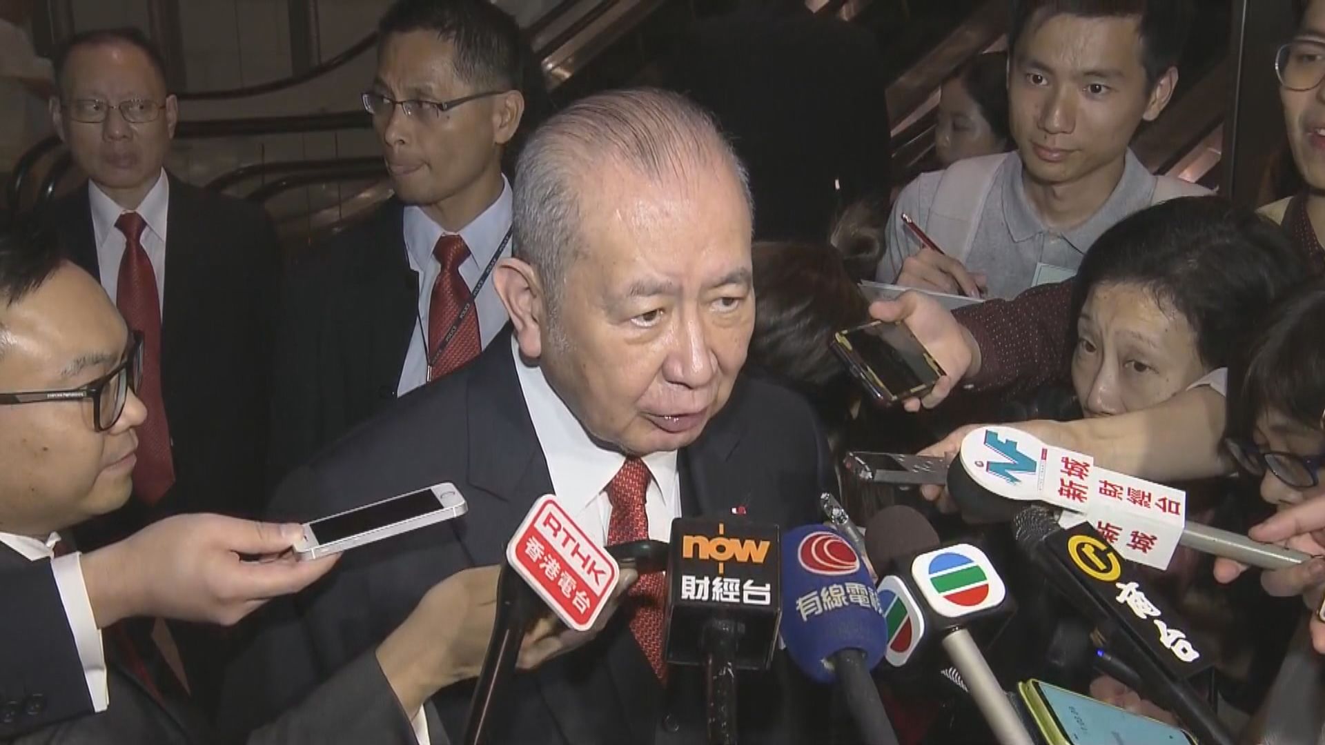 【東亞百周年派紅股特息？】李國寶：明年2月董事會決定