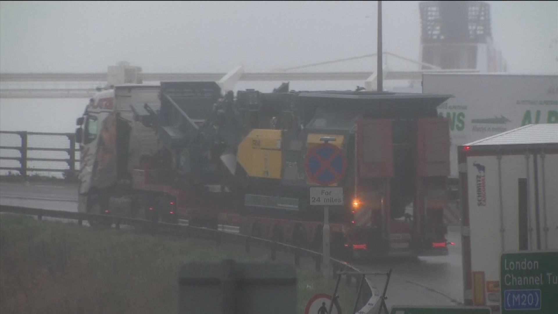 【料周三生效】BBC：英法就重開邊境傾掂數