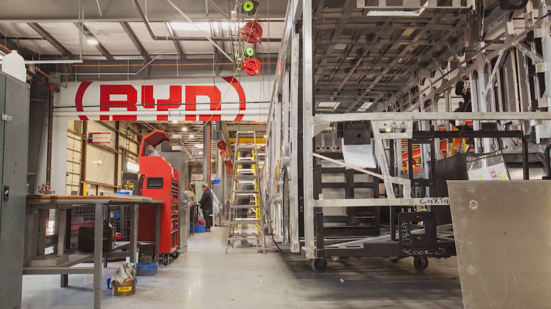 【巴郡減持】傳比亞迪指毋須過分解讀  分析憂再掟貨推冧價