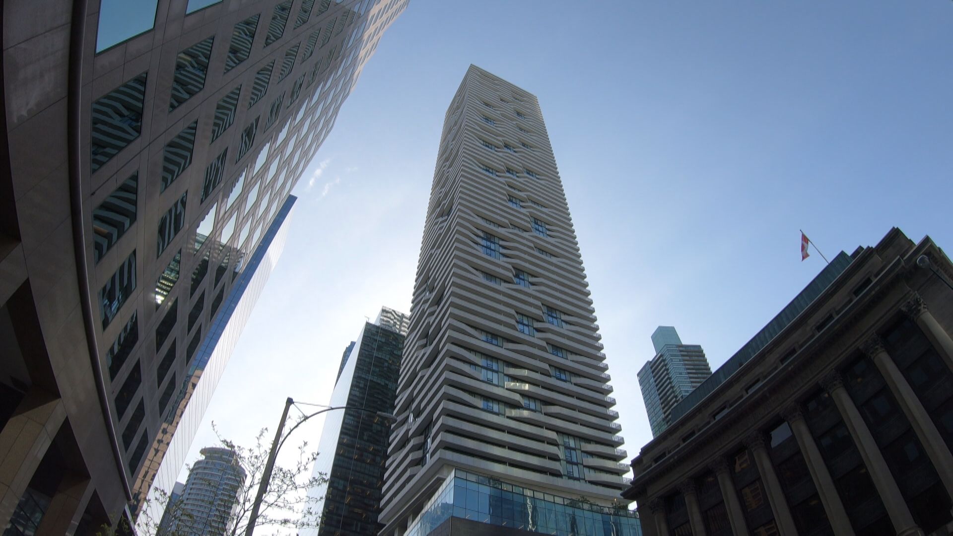 【中企憂慮】彭博:加拿大擬修改投資法保護科技等