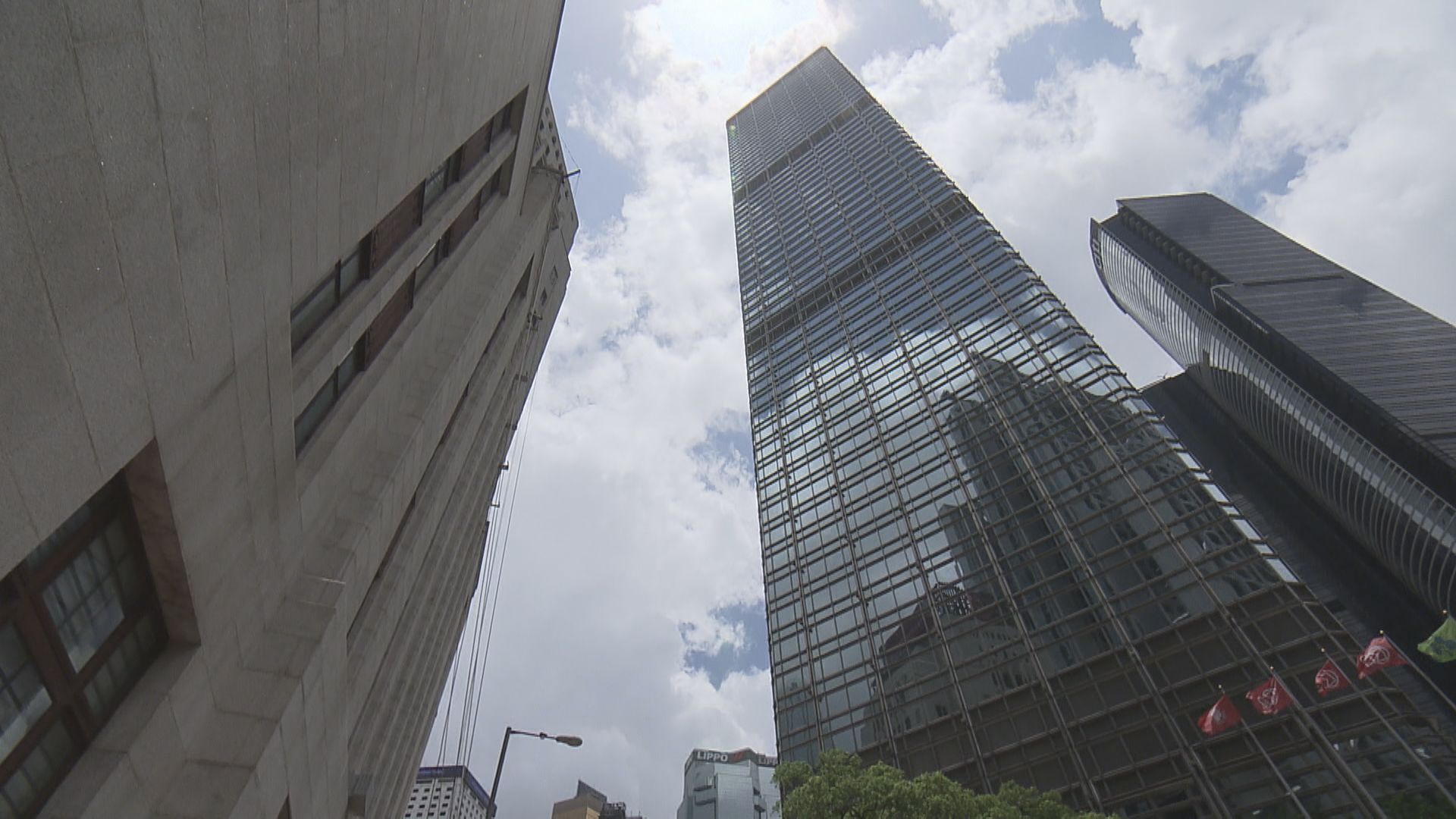 長實有機重組  股價午後飆7%