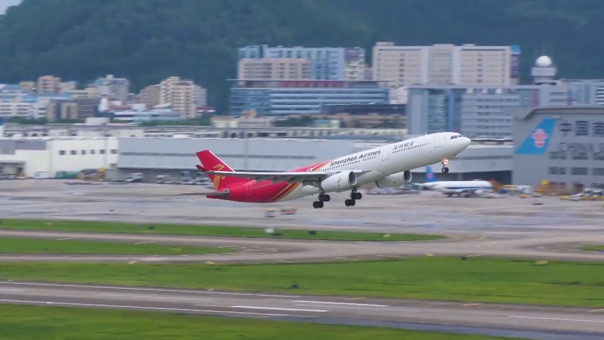 【港失樞紐地位】IATA:內地嚴格防疫政策礙航空業復甦