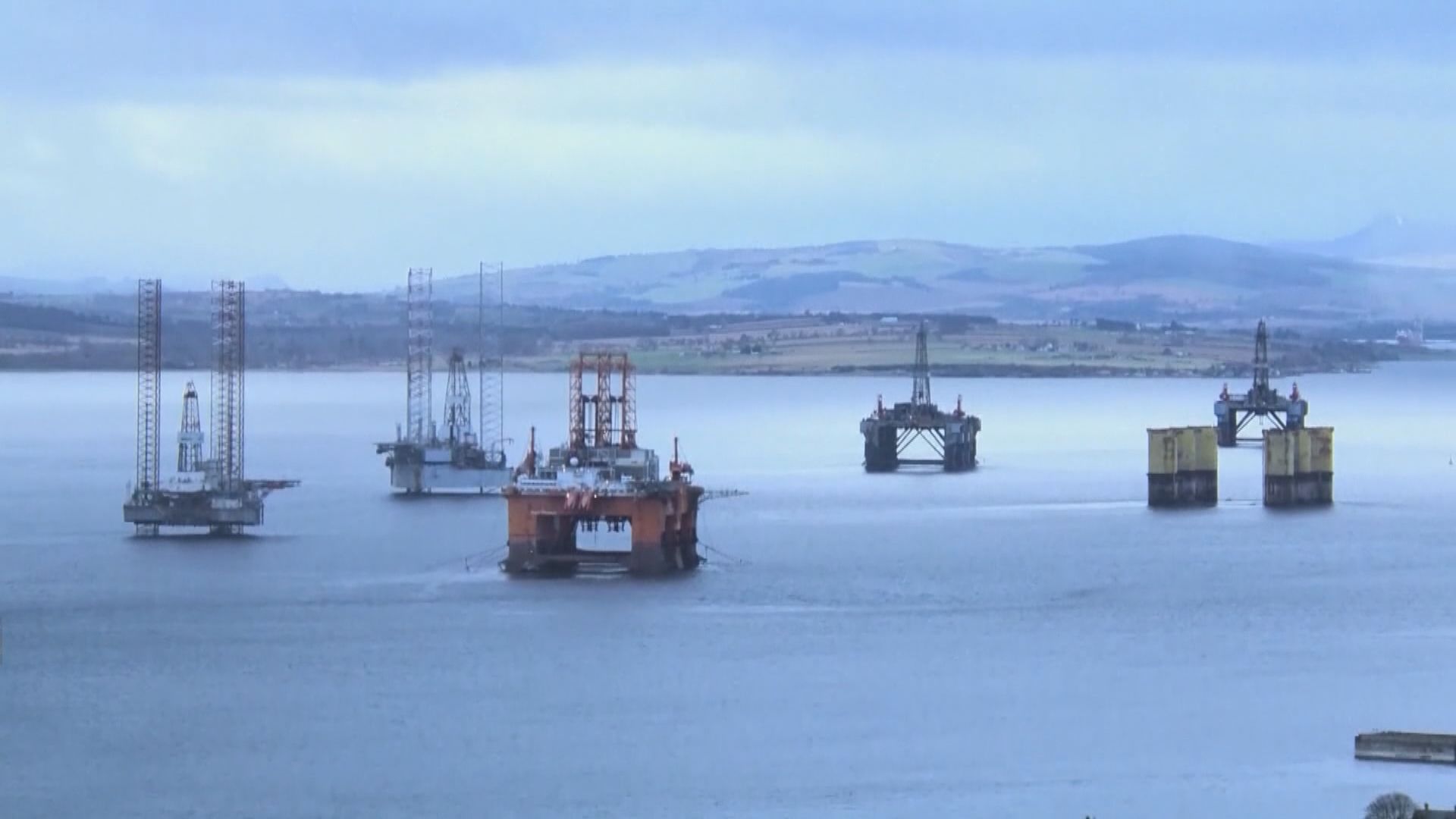 【油價大瀉】上海原油、燃油期貨跌停板